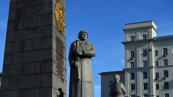 Обелиск Москва - Город-Герой на площади Дорогомиловская застава в Москве - Sputnik Армения