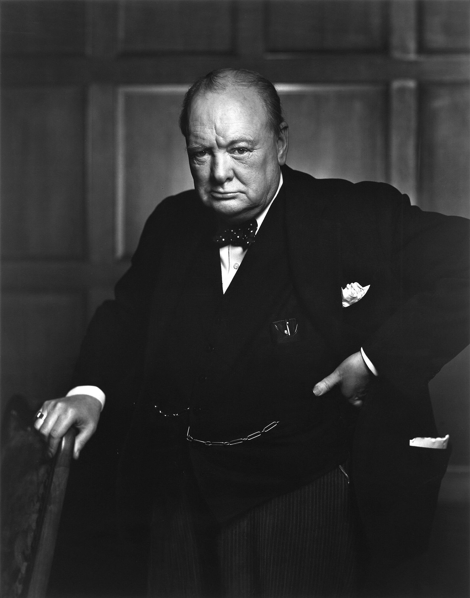 Портрет бывшего премьер-министра Великобритании Уинстона Черчилля фотографa Юсуфa Каршa - Sputnik Արմենիա, 1920, 23.12.2021