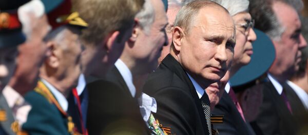 Президент РФ В. Путин принял участие в военном параде в ознаменование 75-летия Победы в Великой Отечественной войне Президент РФ В. Путин принял участие в военном параде в ознаменование 75-летия Победы в Великой Отечественной войне - Sputnik Արմենիա