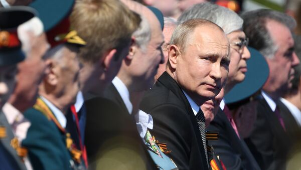 Президент РФ В. Путин принял участие в военном параде в ознаменование 75-летия Победы в Великой Отечественной войне - Sputnik Армения