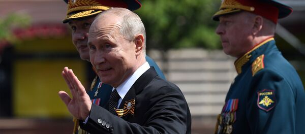 Президент РФ В. Путин принял участие в военном параде в ознаменование 75-летия Победы Президент РФ В. Путин принял участие в военном параде в ознаменование 75-летия Победы - Sputnik Армения