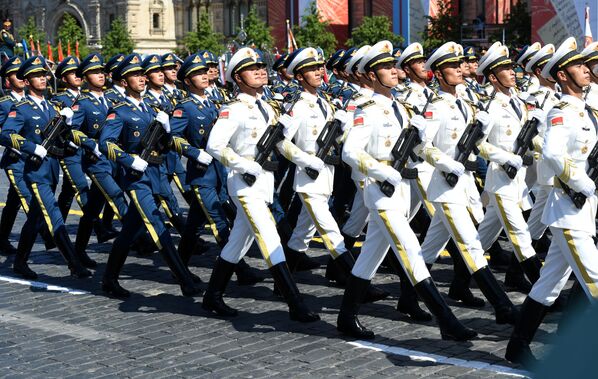 Парадный расчет армии КНР во время военного парада Победы в Москве - Sputnik Армения