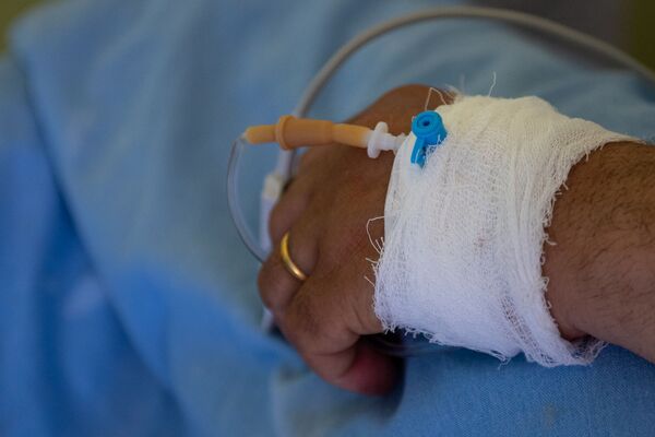 Выход в открытый вирус, или Несколько часов в армянской коронавирусной реанимации Выход в открытый вирус, или Несколько часов в армянской коронавирусной реанимации - Sputnik Армения