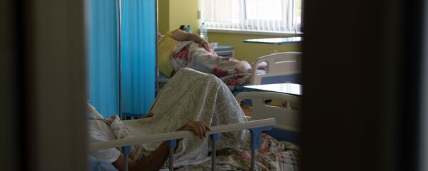 Пациенты в реанимации медцентра Арташат - Sputnik Արմենիա
