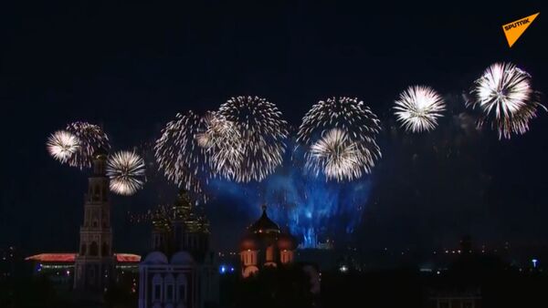 Праздничный салют в Москве в честь 75-ой годовщины Победы - Sputnik Армения
