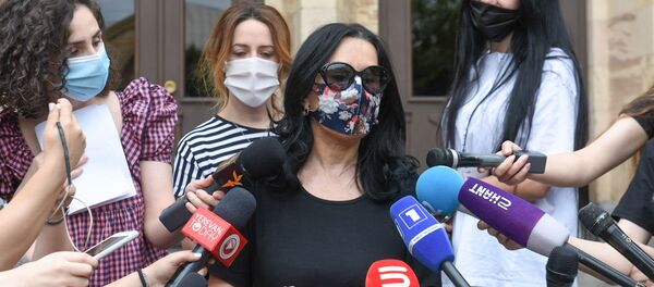 Наира Зограбян у Конституционного Суда (26 июня 2020). Еревaн - Sputnik Армения