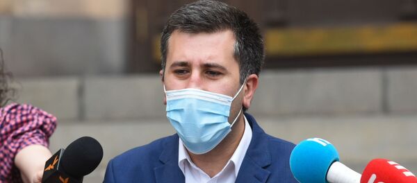 Адвокат Рубен Меликян у Конституционного Суда (26 июня 2020). Еревaн Адвокат Рубен Меликян у Конституционного Суда (26 июня 2020). Еревaн - Sputnik Армения