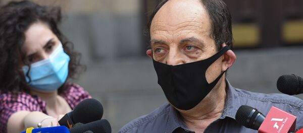 Аветик Ишханян у Конституционного Суда (26 июня 2020). Еревaн - Sputnik Армения