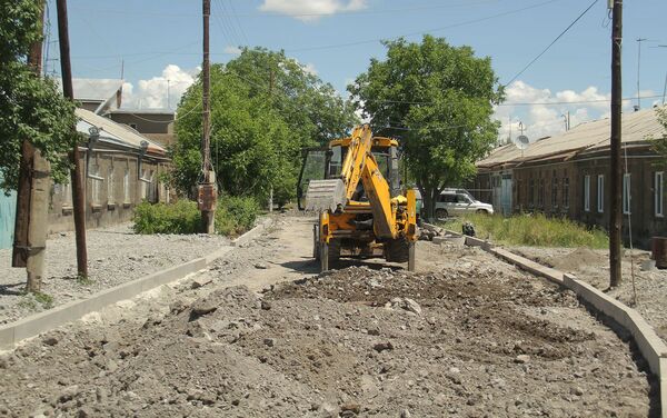 Ремонтно-строительные работы дорог и улиц Гюмри - Sputnik Армения