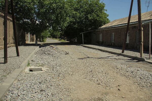 «Փողոցներով որ ման գաս, 1 փոս չես գտնի». Գյումրին է՛լ ավելի գեղեցիկ է լինելու «Փողոցներով որ ման գաս, 1 փոս չես գտնի». Գյումրին է՛լ ավելի գեղեցիկ է լինելու - Sputnik Արմենիա