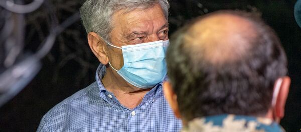 Министр по чрезвычайным ситуациям Феликс Цолакян на месте пожара в Цицернакаберде (26 июня 2020). Еревaн Министр по чрезвычайным ситуациям Феликс Цолакян на месте пожара в Цицернакаберде (26 июня 2020). Еревaн - Sputnik Արմենիա