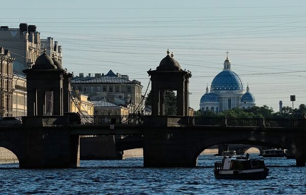 Вид на мост Ломоносова в Санкт-Петербурге - Sputnik Армения