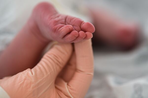 Նրանք երեխային վերցրին, ես էլ ծննդաբերեցի ու մոռացա. ի՞նչ գիտենք փոխնակ մայրության մասին Նրանք երեխային վերցրին, ես էլ ծննդաբերեցի ու մոռացա. ի՞նչ գիտենք փոխնակ մայրության մասին - Sputnik Արմենիա