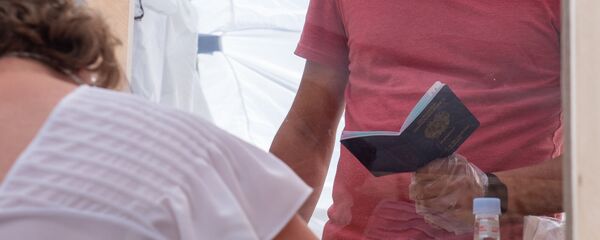  Голосование в посольстве РФ в Армении по поправкам в Конституцию (30 июня 2020). Еревaн - Sputnik Արմենիա