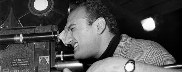 Режиссер Анри Верной с камерой Режиссер Анри Верной с камерой - Sputnik Армения