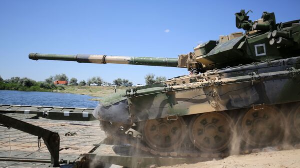 Танк Т-90А  - Sputnik Армения