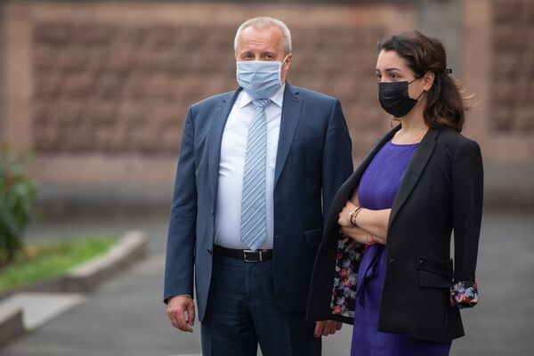 «Հանուն Հայաստանի հետ համագործակցության». ինչպե՞ս է անցնում քվեարկությունը ՌԴ դեսպանատանը - Sputnik Արմենիա