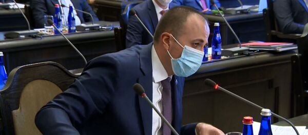 Министр здравоохранения Арсен Торосян на заседании правительства (2 июля 2020). Еревaн Министр здравоохранения Арсен Торосян на заседании правительства (2 июля 2020). Еревaн - Sputnik Արմենիա