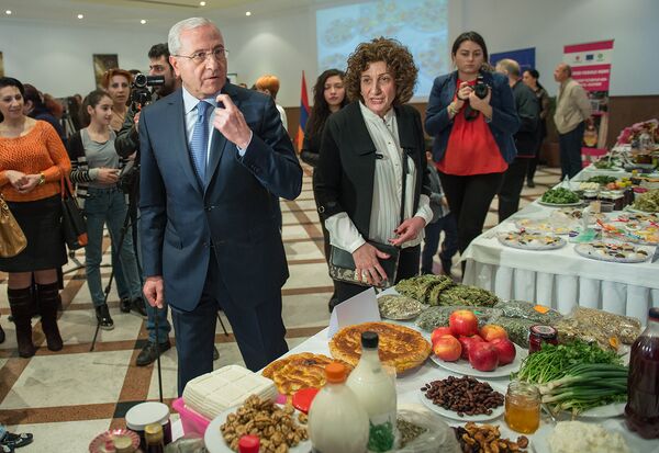 Серго Карапетян и Маргарита Акопян Серго Карапетян и Маргарита Акопян - Sputnik Армения