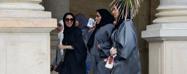 Мусульманки на прогулке - Sputnik Армения