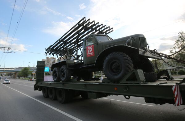 Советские Катюши и немецкие Ванюши... А какое оружие предложат армяне? Советские Катюши и немецкие Ванюши... А какое оружие предложат армяне? - Sputnik Армения