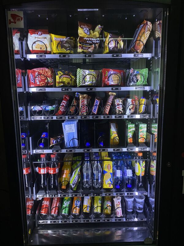 Где купить маску в Армении: самая необычная локация - Sputnik Армения