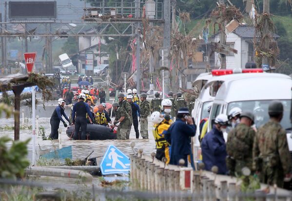 Эвакуация жителей в  японской префектуре Кумамото - Sputnik Армения