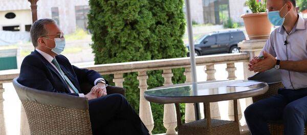 Глава МИД Армении Зограб Мнацаканян во время интервью общественному телевидению Карабаха (4 июля 2020). Степанакерт - Sputnik Արմենիա