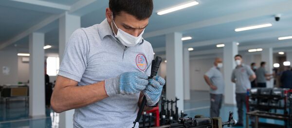 Открытие предприятия по сборке автоматов Калашникова (7 июля 2020). Еревaн - Sputnik Армения