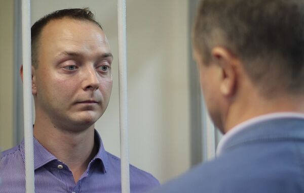 Следствие запросило для Ивана Сафронова два месяца ареста: он обвинения отвергает Следствие запросило для Ивана Сафронова два месяца ареста: он обвинения отвергает - Sputnik Армения