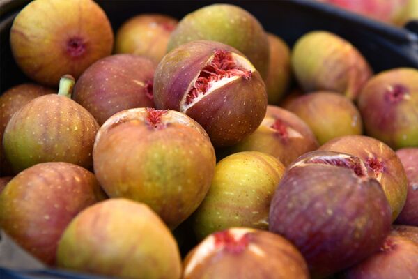 Витаминный бум по-армянски: самые полезные осенние фрукты и овощи - Sputnik Армения