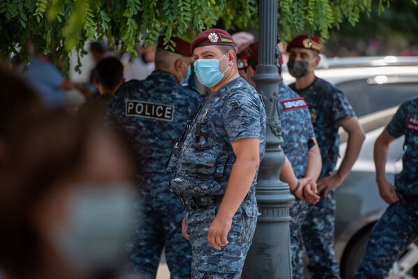 Это не вопрос танцулек: в Армении взбунтовались представители сферы развлечений  - Sputnik Армения