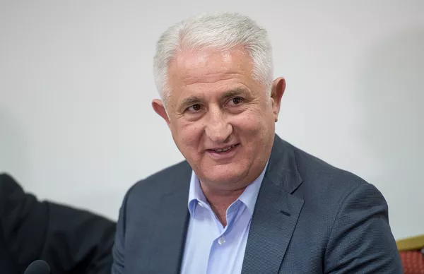 Пресс-конференция одного из акционеров авиакомпании Armenia Тамаза Гаиашвили Пресс-конференция одного из акционеров авиакомпании Armenia Тамаза Гаиашвили - Sputnik Армения