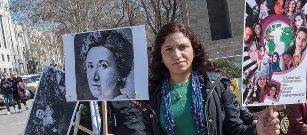 Представительница женского крыла РПК Создар Авеста. Представительница женского крыла РПК Создар Авеста. - Sputnik Армения