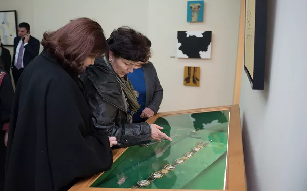 На выставке собралось большое количество почитателей творчества дизайнера На выставке собралось большое количество почитателей творчества дизайнера - Sputnik Армения