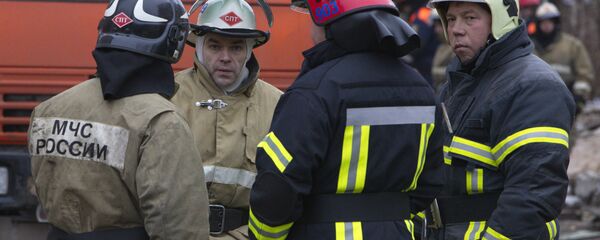 Сотрудники МЧС России Сотрудники МЧС России - Sputnik Արմենիա