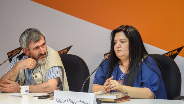 Павел Нерлер и Лилит Меликсетян - Sputnik Армения