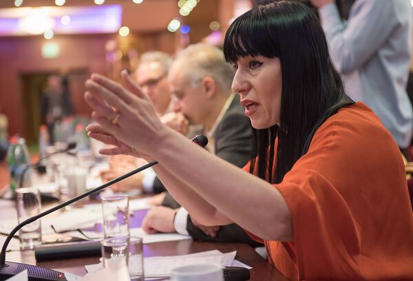 Наира Зограбян Наира Зограбян - Sputnik Արմենիա