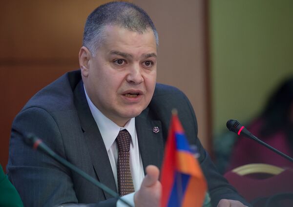 Давид Арутюнян Давид Арутюнян - Sputnik Արմենիա