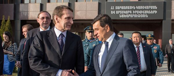 Сергей Нарышкин посетил МЧС Армении Сергей Нарышкин посетил МЧС Армении - Sputnik Армения