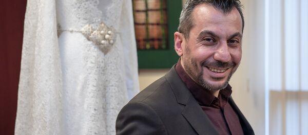 Дизайнер Нур (Арман Давтян) Дизайнер Нур (Арман Давтян) - Sputnik Армения