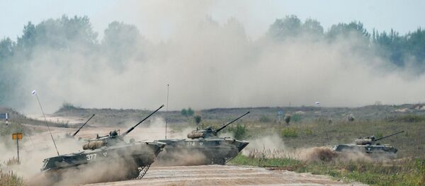 Совместные учения Коллективных сил оперативного реагирования (КСОР) ОДКБ Взаимодействие-2015 Совместные учения Коллективных сил оперативного реагирования (КСОР) ОДКБ Взаимодействие-2015 - Sputnik Армения