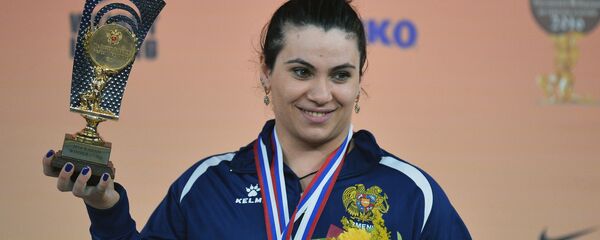 Тяжелая атлетика. Кубок Президента. Второй день Тяжелая атлетика. Кубок Президента. Второй день - Sputnik Армения
