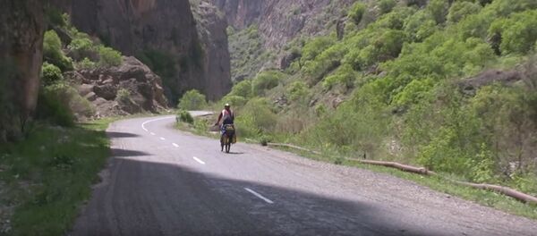 На велосипеде из Армении в Иран На велосипеде из Армении в Иран - Sputnik Արմենիա