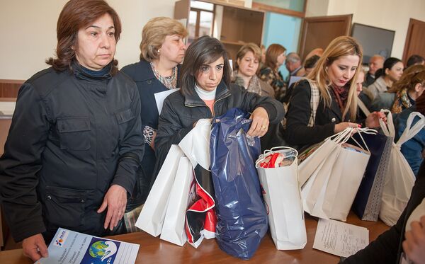 Помощь беженцам из Сирии в Армении в рамках благотворительной акции Ты не один  - Sputnik Արմենիա