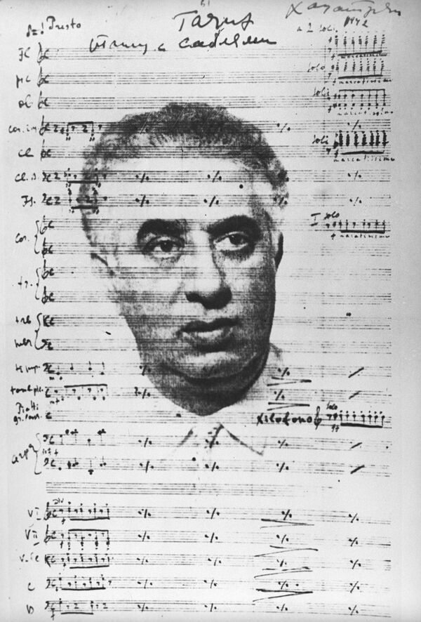 Рукопись композитора Арама Ильича Хачатуряна Танец с саблями - Sputnik Армения