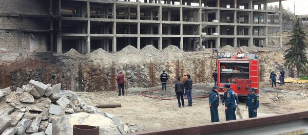 Пожар в здании гостиницы Двин Пожар в здании гостиницы Двин - Sputnik Արմենիա