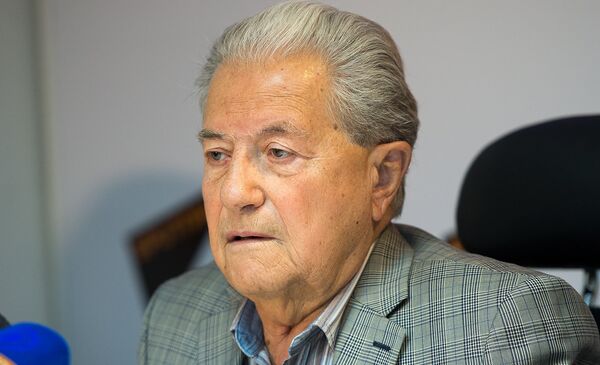 Дмитрий Атбашян Дмитрий Атбашян - Sputnik Армения