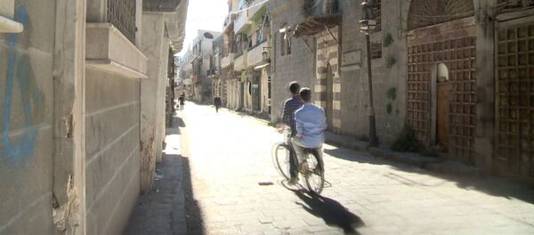 СПУТНИК_Прекращение огня в Сирии: как жители Хомса возвращаются к мирной жизни - Sputnik Армения