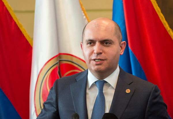 Армен Ашотян Армен Ашотян - Sputnik Армения